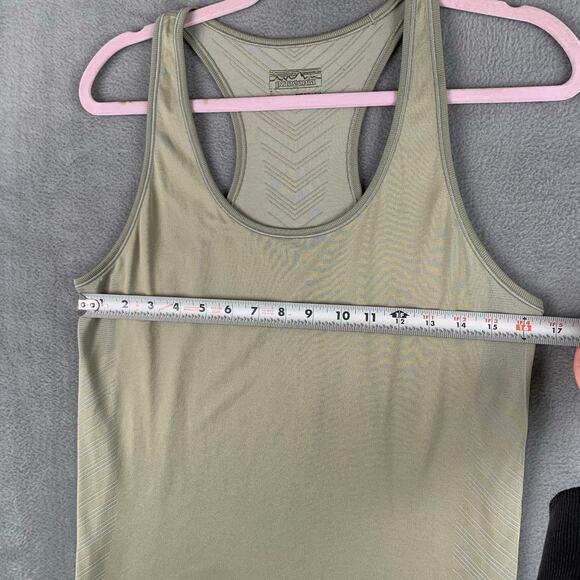 Patagonia Olive Green Seamless Racerback Athletic Tank Top Activewear
Outdoor - Picture 3 of 7